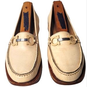 Salvatore Ferragamo Cream Leather Vara Bit Loafers